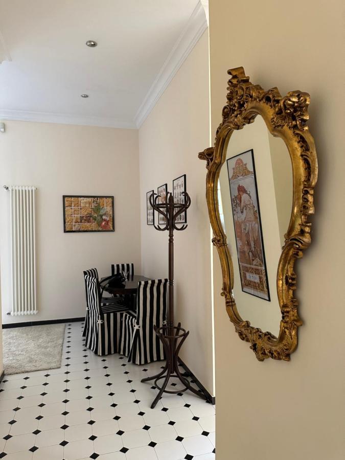 Premium Timisoara Apartment ภายนอก รูปภาพ