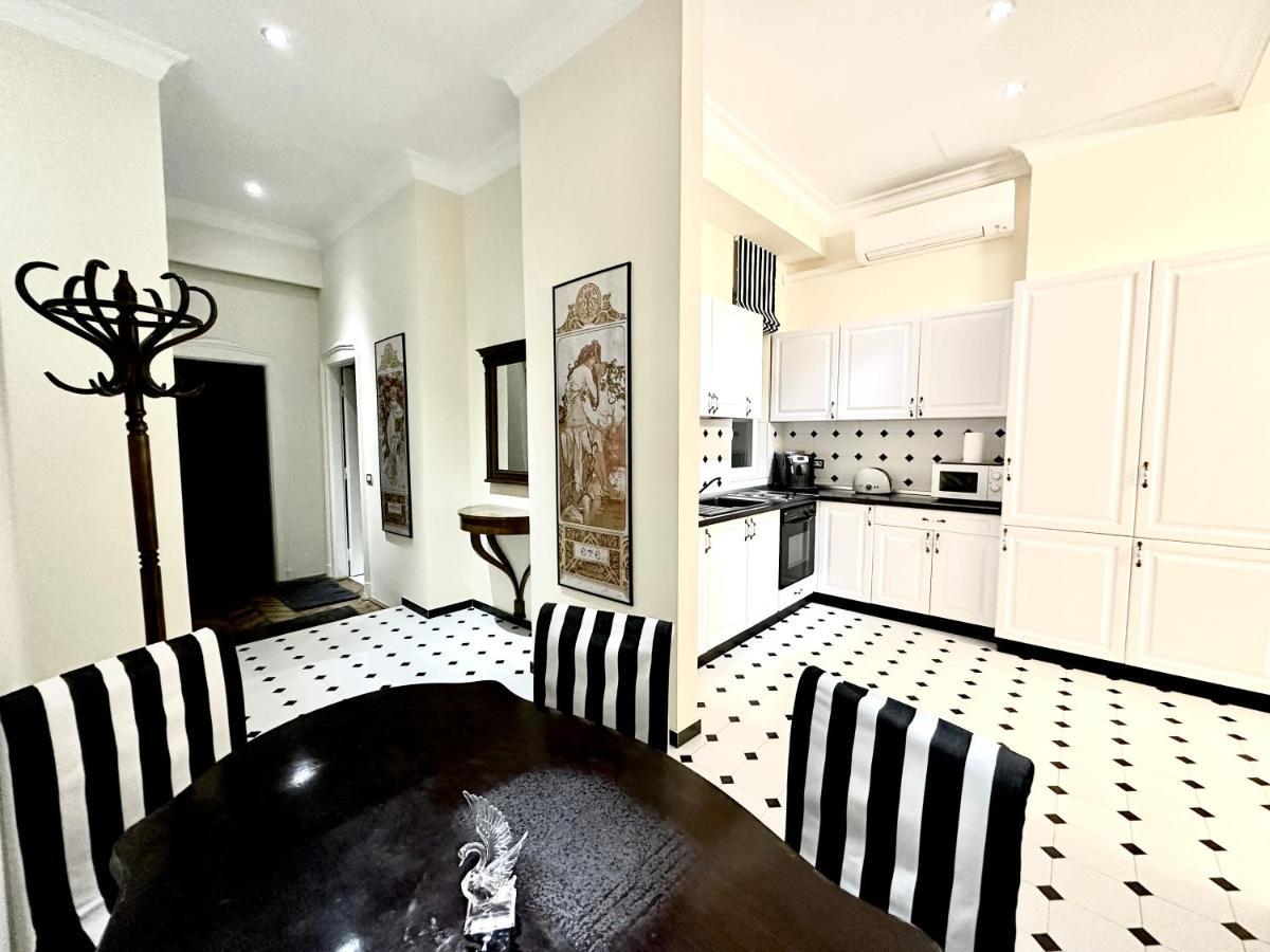 Premium Timisoara Apartment ภายนอก รูปภาพ